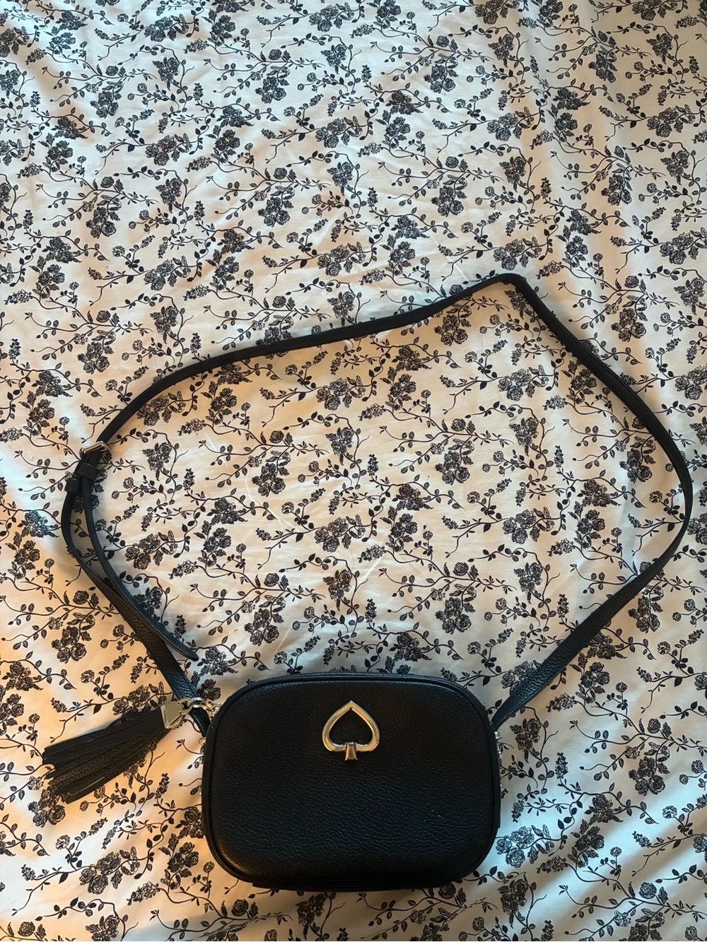 KATE SPADE NY KOURTNEY BLACK LEATHER CAMERA CROSSBODY BAG